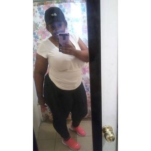 Meet your Posher, Nadia